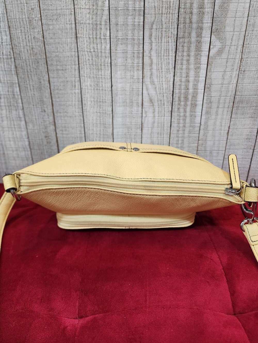Tignanello Yellow Pebbled Leather Crossbody Organizer Bag Butter Yellow - Picture 9 of 12